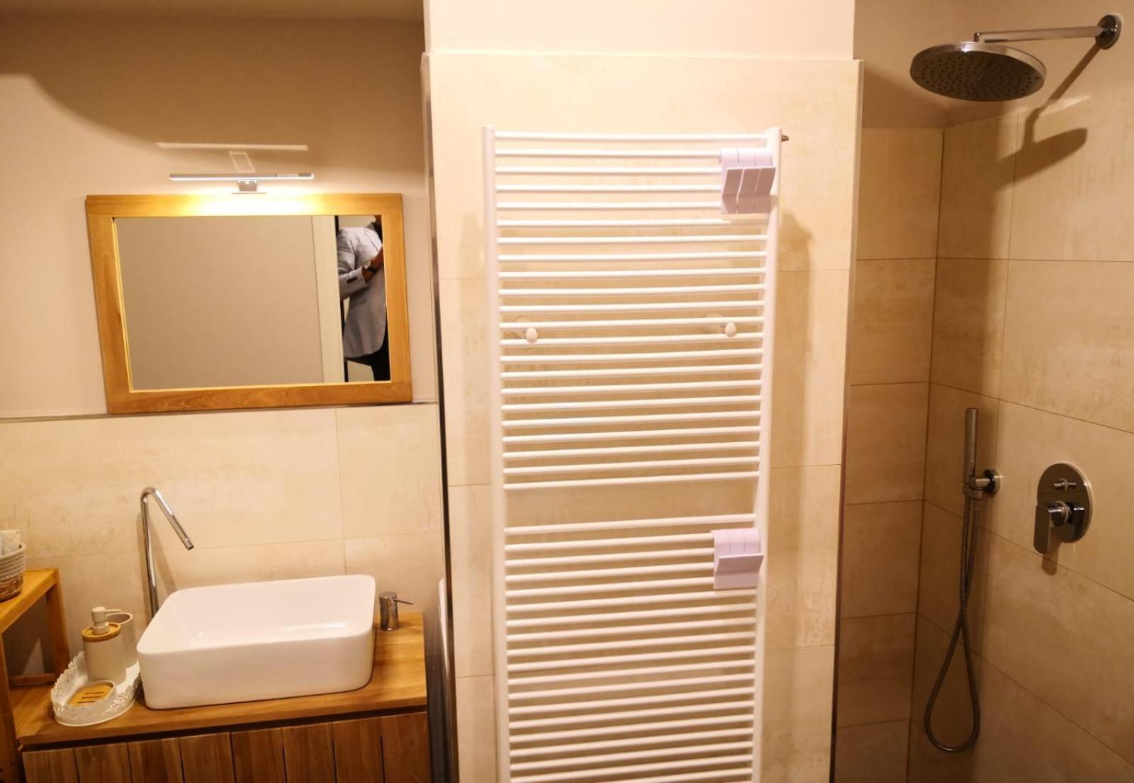 Antico Borgo Apartment Триест Экстерьер фото
